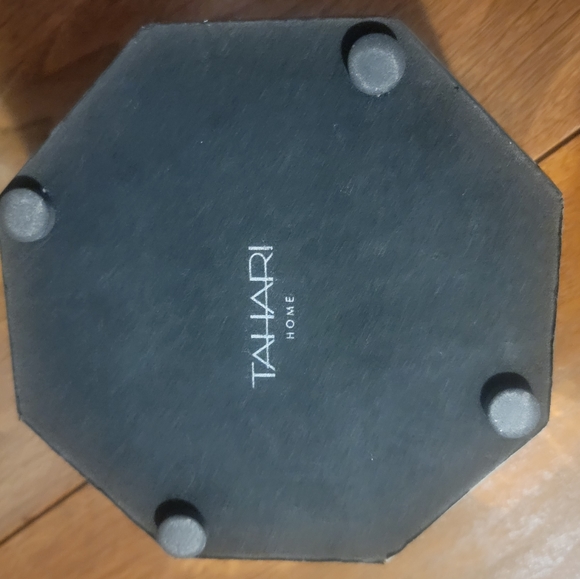 Tahari Jewelry box - Picture 5 of 6